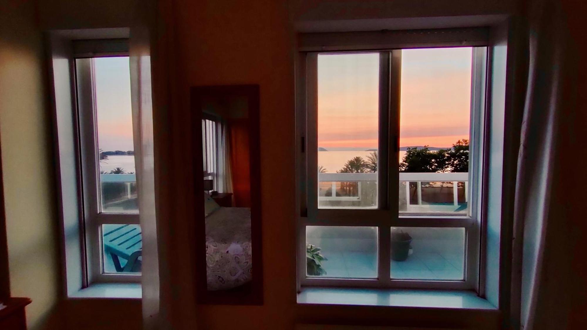 Samil Apartment, Primera Linea De Playa Con Wifi Y Garaje Vigo Ngoại thất bức ảnh