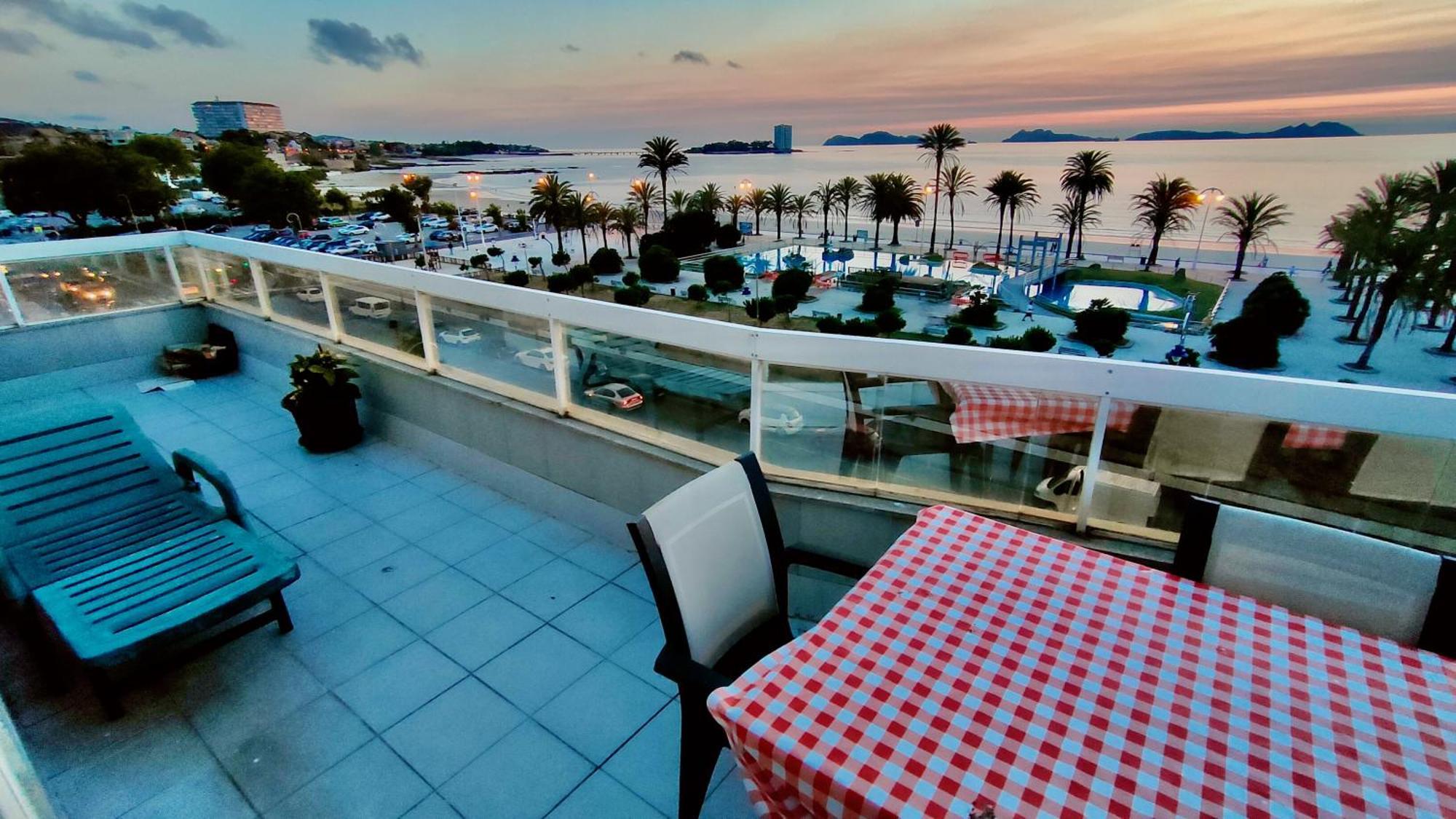 Samil Apartment, Primera Linea De Playa Con Wifi Y Garaje Vigo Ngoại thất bức ảnh